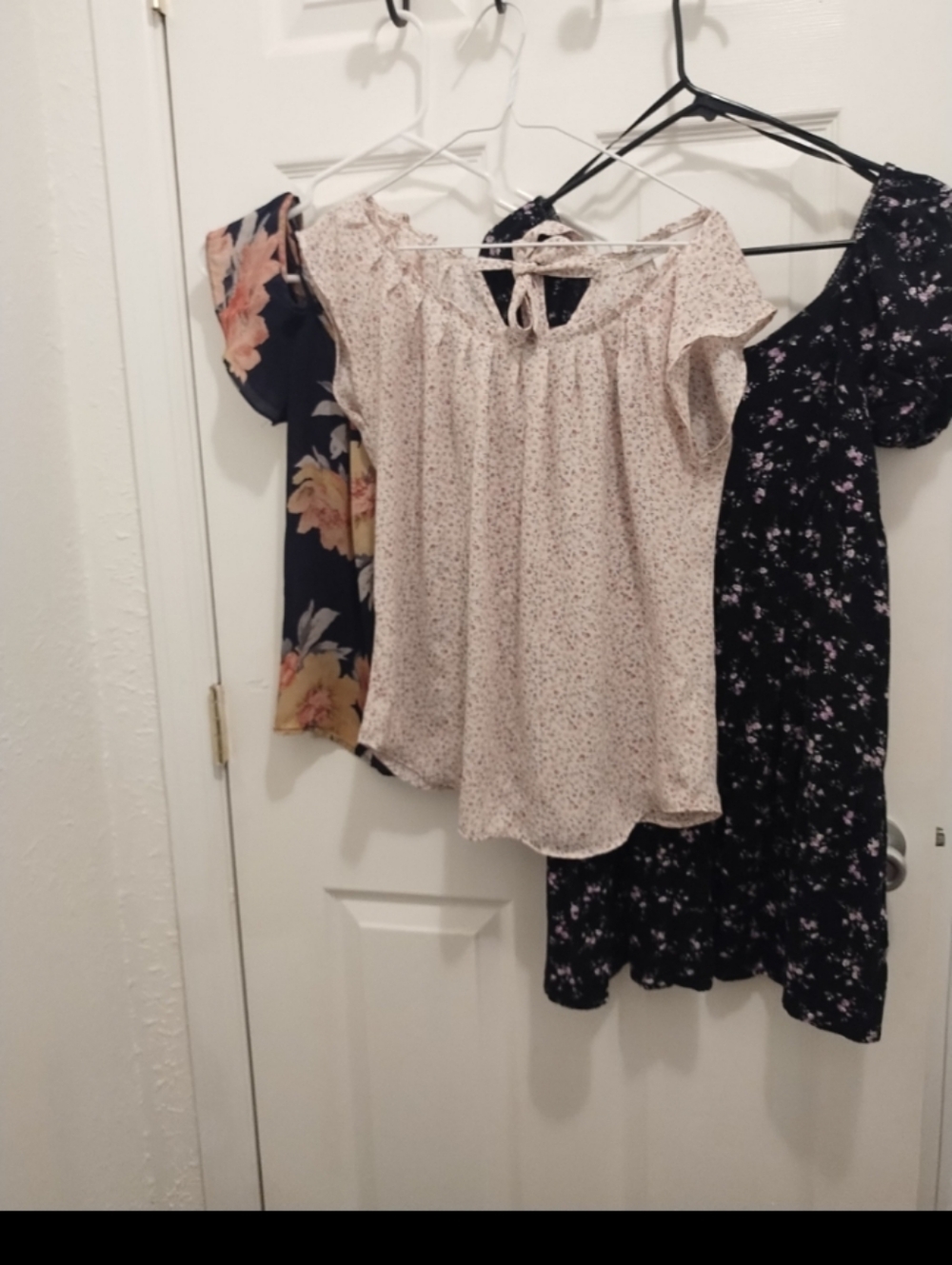 3 Items Elegant Floral Women's Blouse in Cream